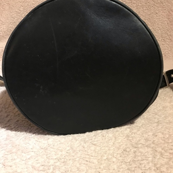 Round Coach - Picture 4 of 6